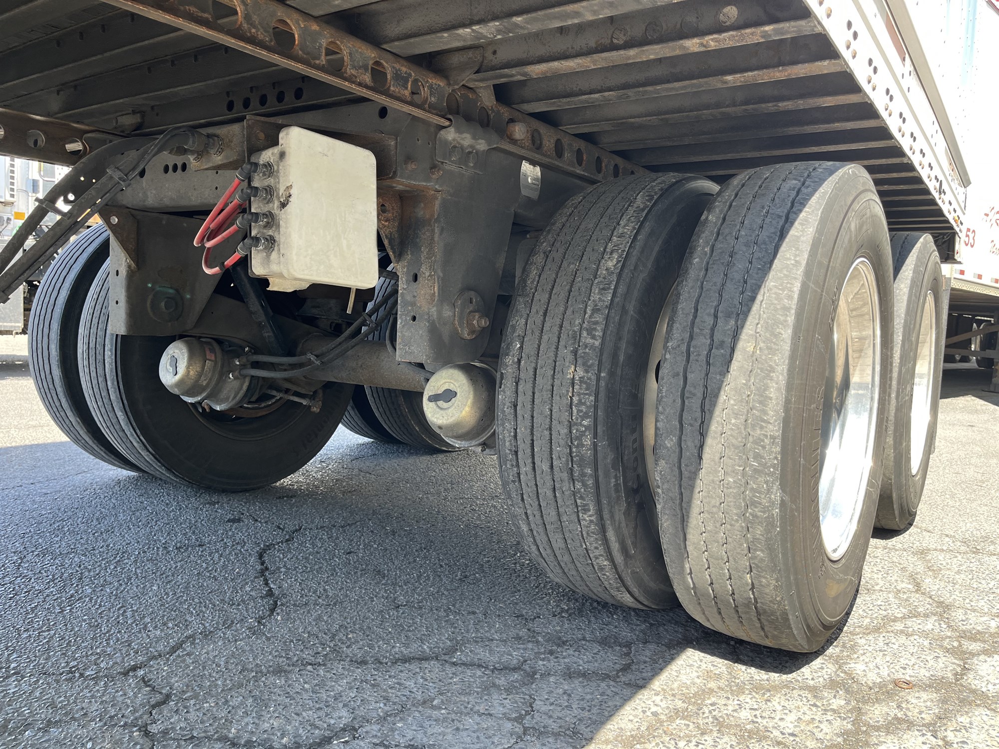 2015 WABASH 48'VAN - image 2 of 6