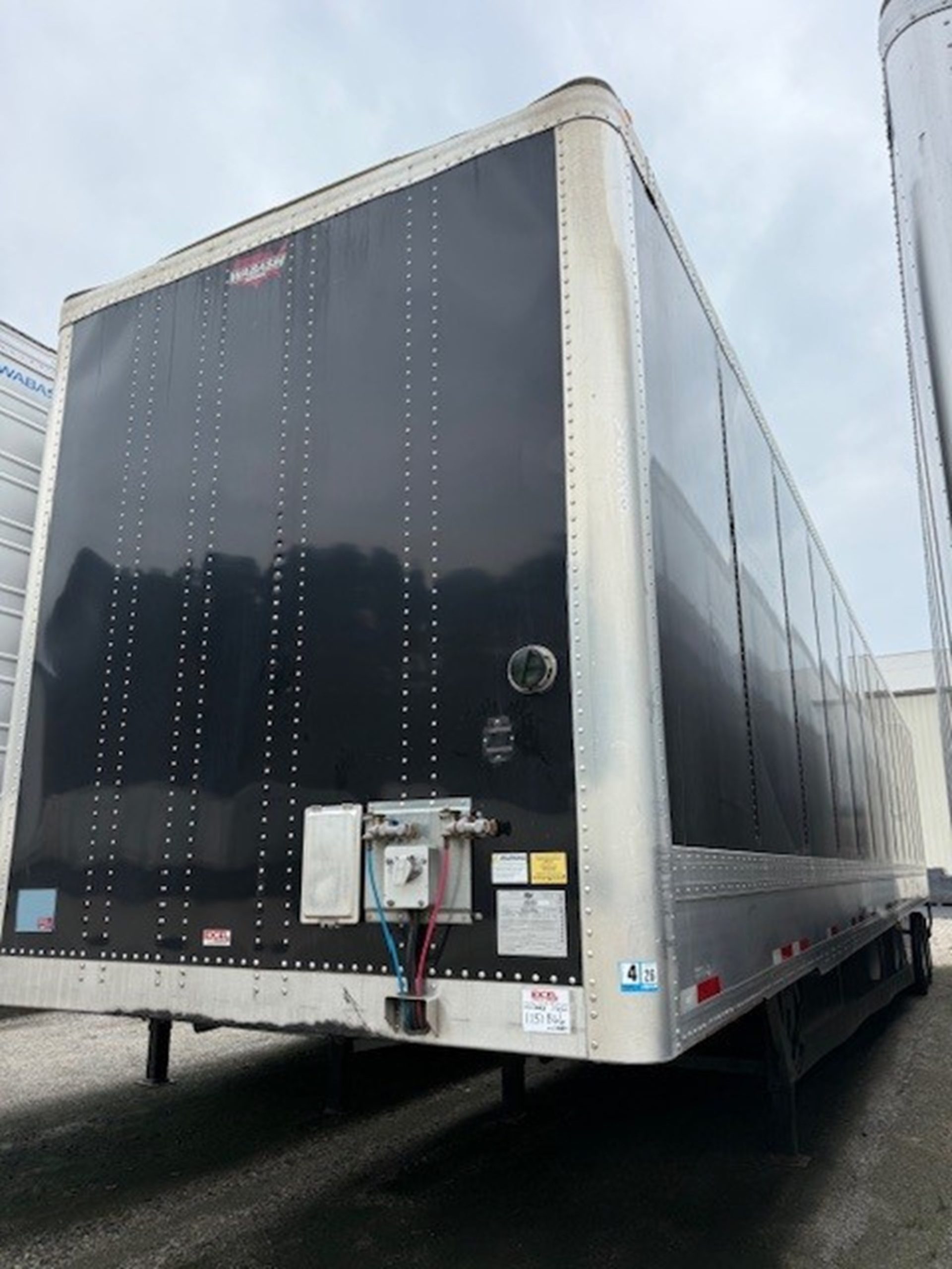 2023 Wabash National 53'  black panels - image 1 of 6