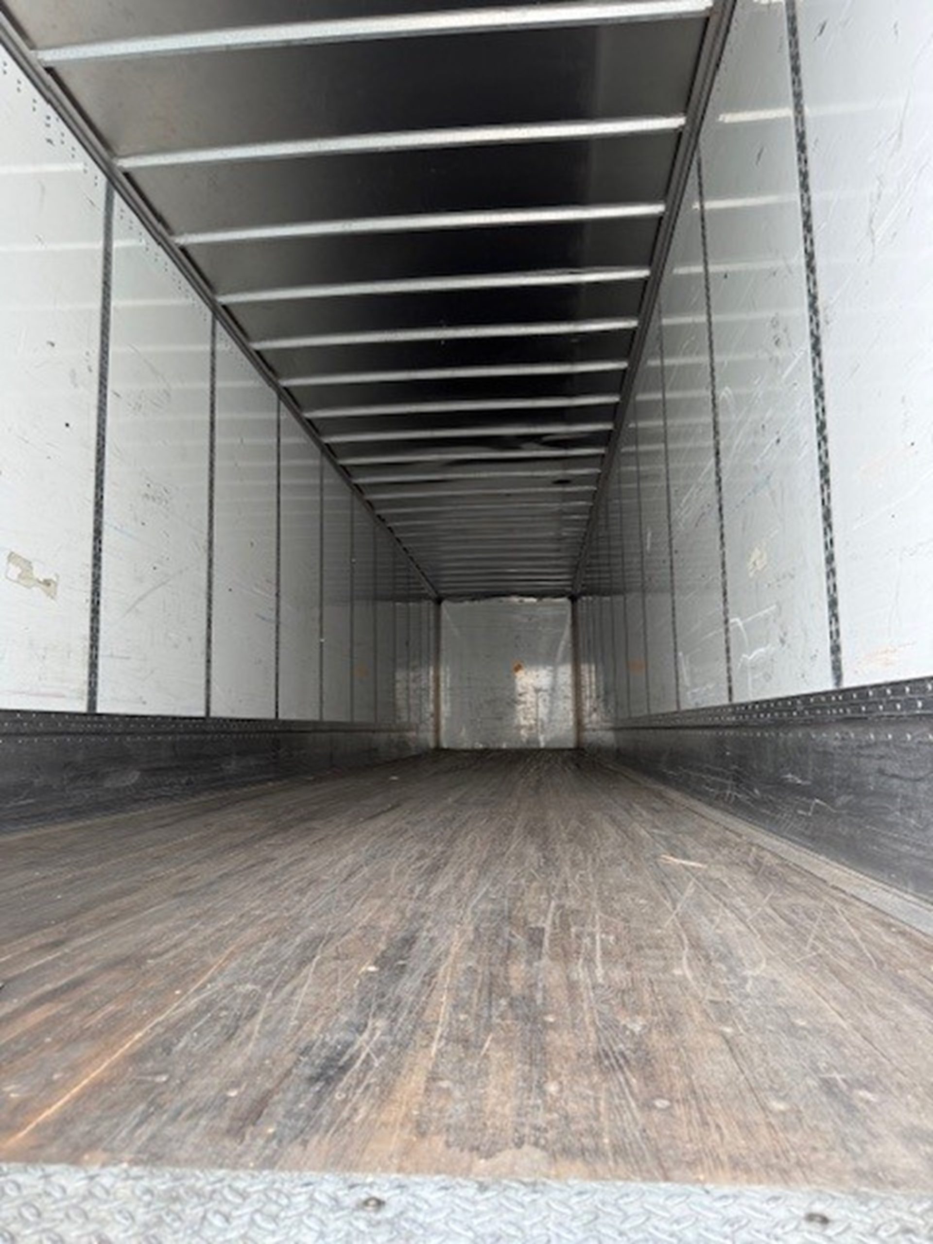 2023 Wabash National 53'  black panels - image 4 of 6