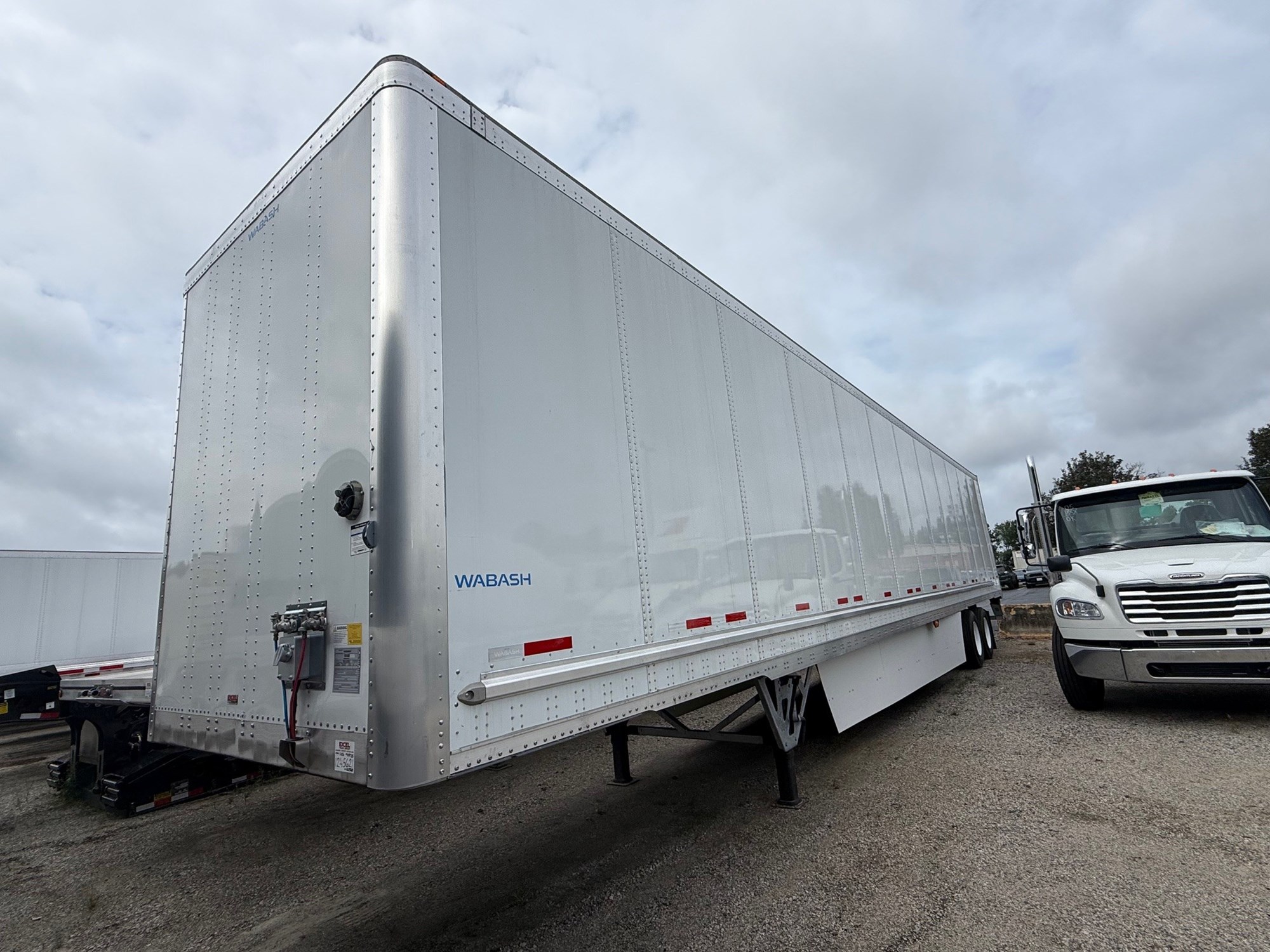 2026 Wabash Vans DURA HI SPEC - image 2 of 5
