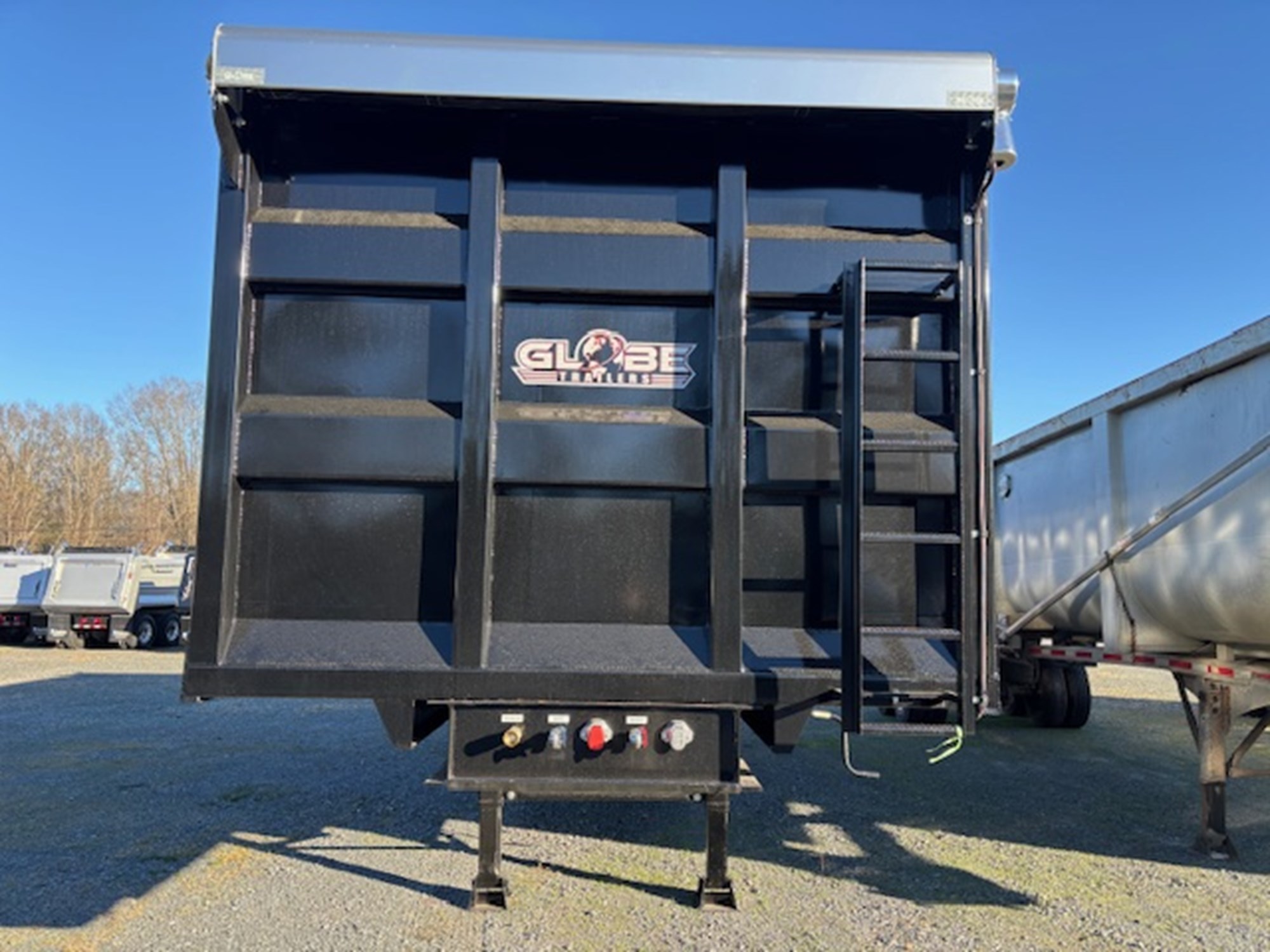 2026 Globe Trailer M GTDD302-36-75YD - image 2 of 6