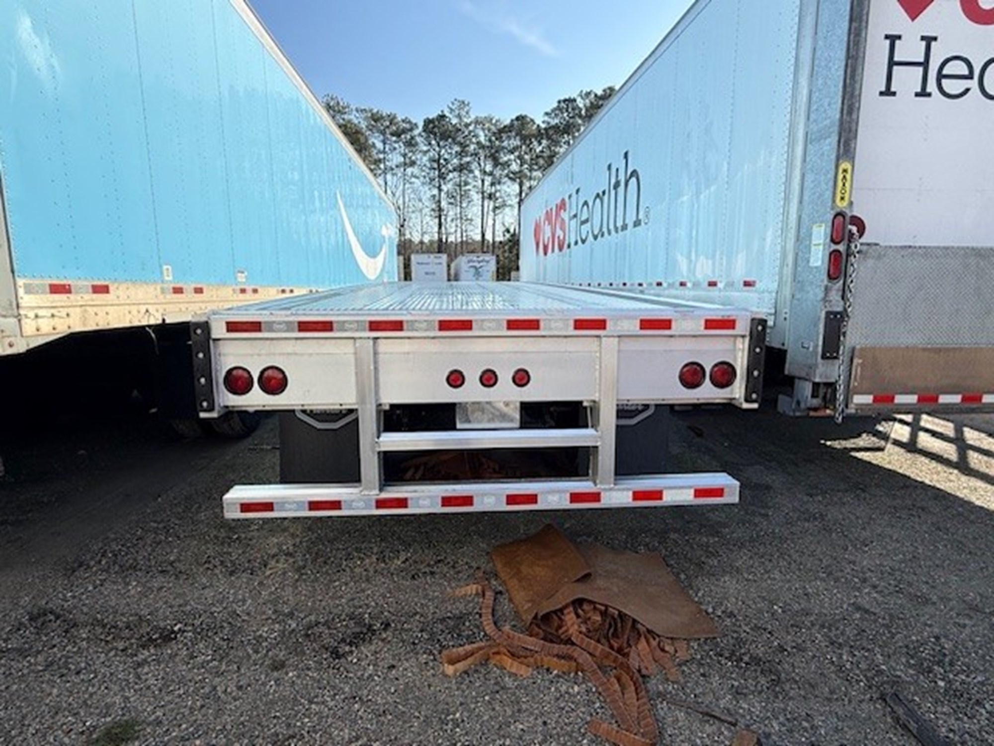 2027 Mac Trailer Man FLATBED 2027 Mac Trailer Man FLATBED - image 1 of 6
