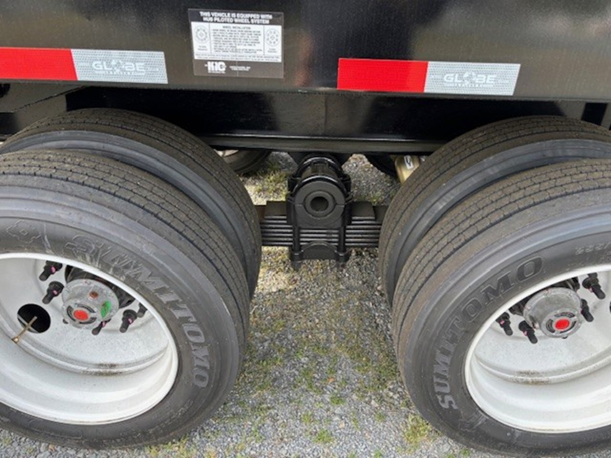 2027 Globe Trailer M GTDD302-30-60YD 2027 Globe Trailer M GTDD302-30-60YD - image 3 of 6