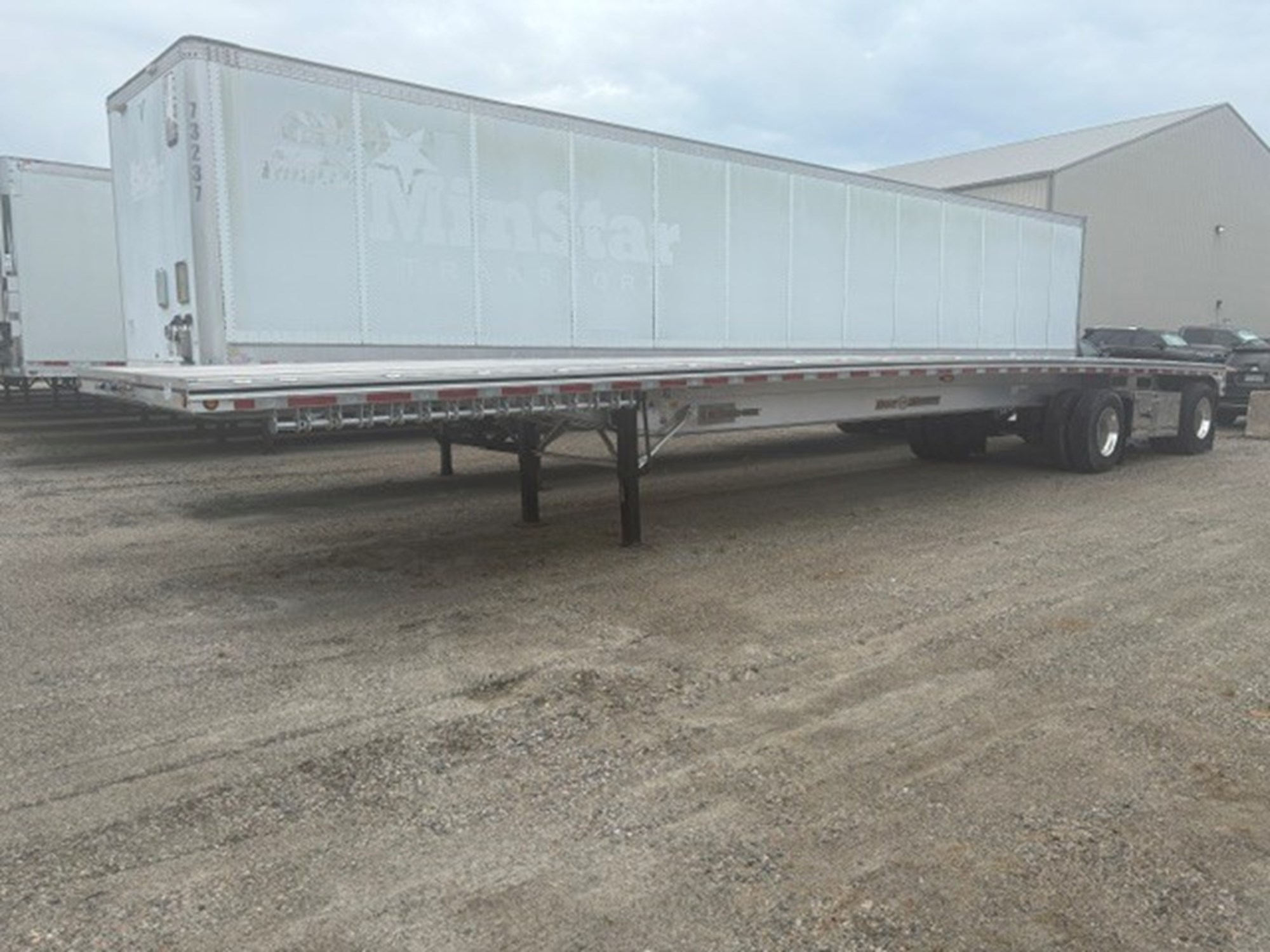 2024 Mac Trailer 48' FLATBED 2024 Mac Trailer 48' FLATBED - image 4 of 6