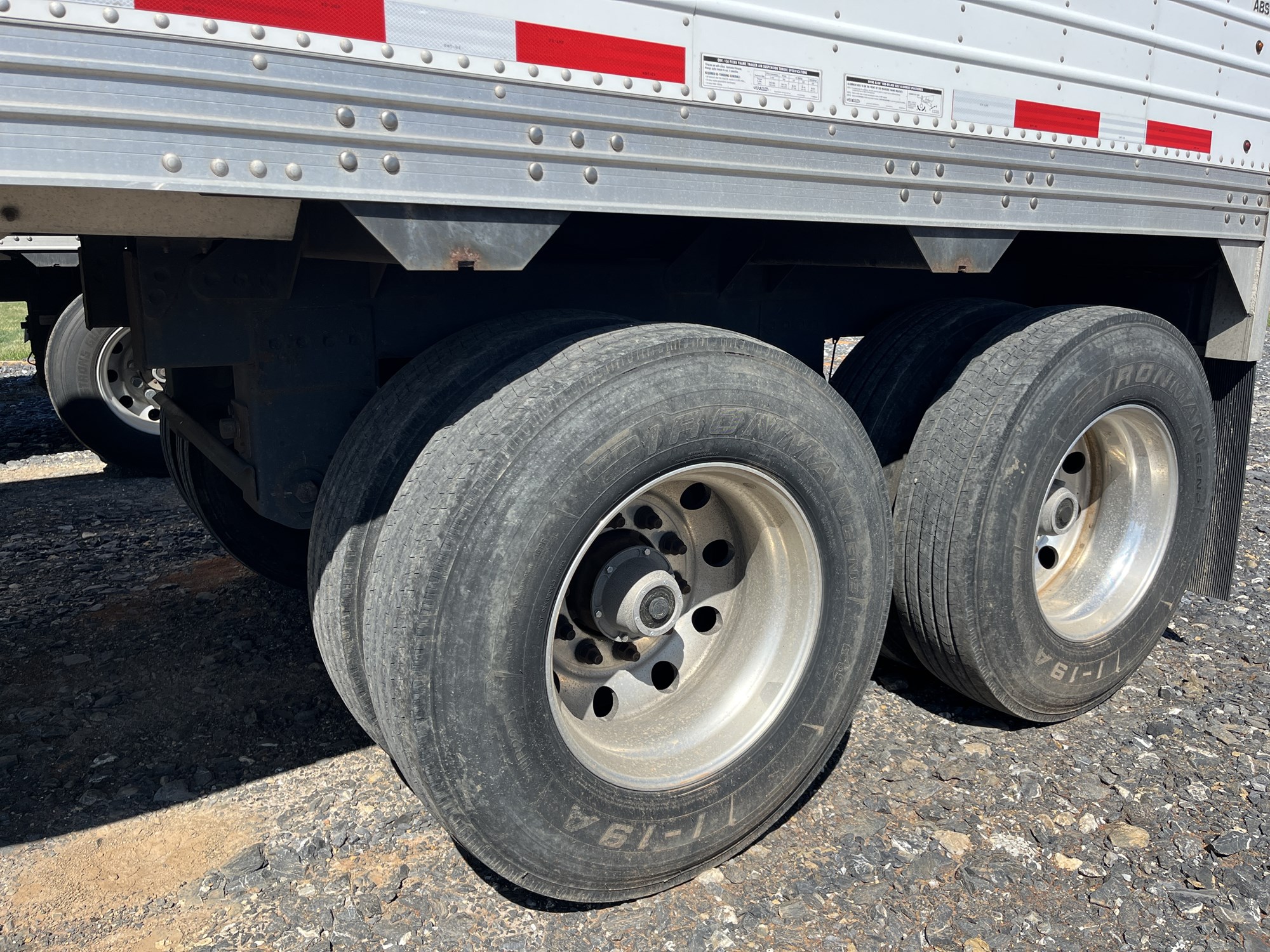 2019 Timpte Grain Trailer 2019 Timpte Grain Trailer - image 5 of 6